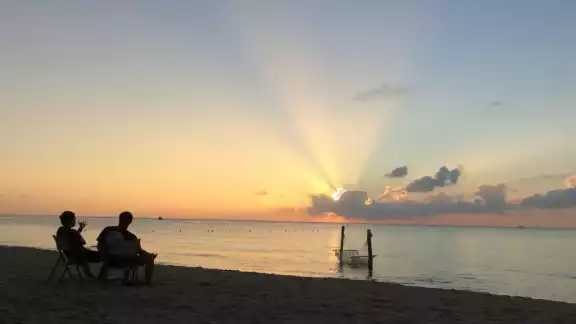 Una de las tradiciones en Cozumel es recibir los primeros rayos del sol en el primero de enero