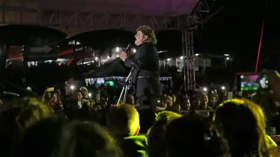 José Manuel Zamacona, vocalista de los Yonic´s, fue hospitalizado de emergencia