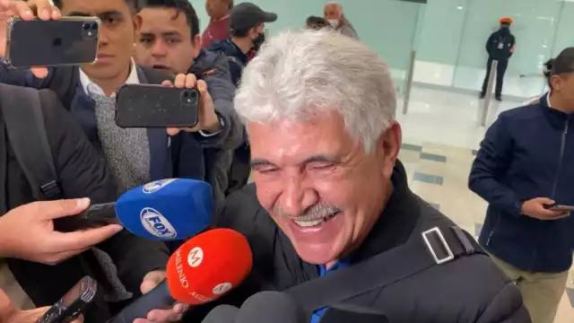 Tuca Ferretti ya firmó con el Cruz Azul