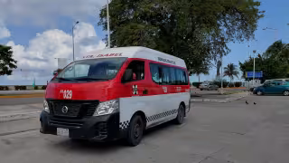 Denuncian 30 combis piratas en Ciudad del Carmen