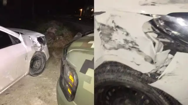 Del golpe, el automóvil estuvo a punto de caer a un dren en la comunidad de Morocoy