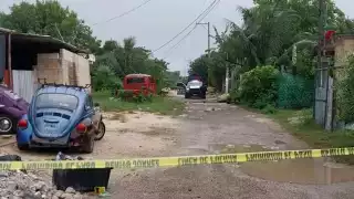 Vecinos al escuchar las detonaciones salieron y vieron un par de motociclistas escapar