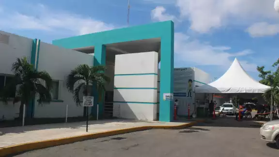Especialistas del Hospital General de Chetumal indicaron que el menor puede recibir la vacuna anticovid de Pfizer