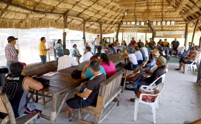 Productores denuncian trato selectivo del INPESCA en Campeche