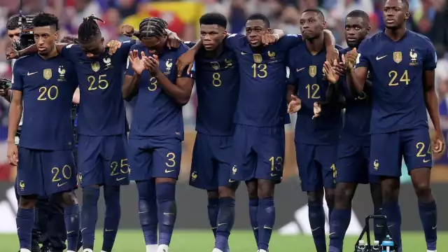 Franceses llegaron tristes y decepcionados tras perder el Mundial de Qatar 2022