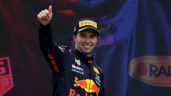 Checo Pérez saldrá varios puestos atrás en la parrilla del GP de Italia