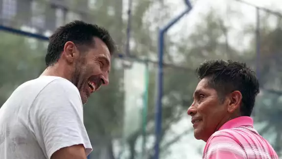 Buffon y Jorge Campos previo al evento de FIFA en Mty