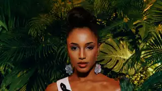 Miss Jamaica es hospitalizada tras aparatosa caída en Miss Universo 2025