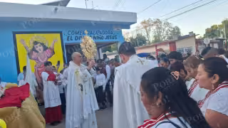 Exorcismo y procesión en Hecelchakán: monje de Uayamón encabeza rito tras profanación en La Ermita