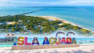 ¡Un paraíso! El pueblito mágico de Campeche que esconde un santuario de delfines y playas tranquilas