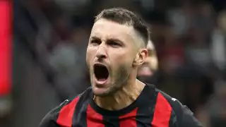 Así fue el gol de Santi Giménez con el  Milan en la  Copa Italiana
