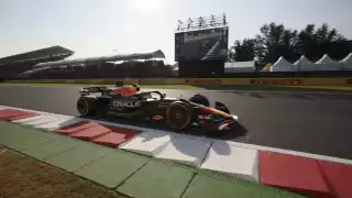 Verstappen enciende México: 'Mad Max' aplasta a Piastri en los libres del viernes