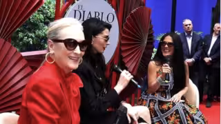 Martha Debayle desata críticas por vestido durante evento de  El diablo viste a la moda 2