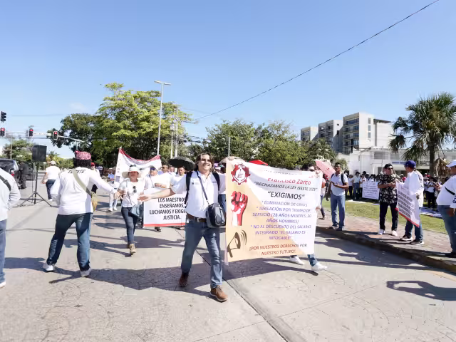 Los preceptores dieron a conocer que regresaron a las aulas bajo protesta, porque seguirán insistiendo en la derogación de la Ley del ISSSTE de 2007