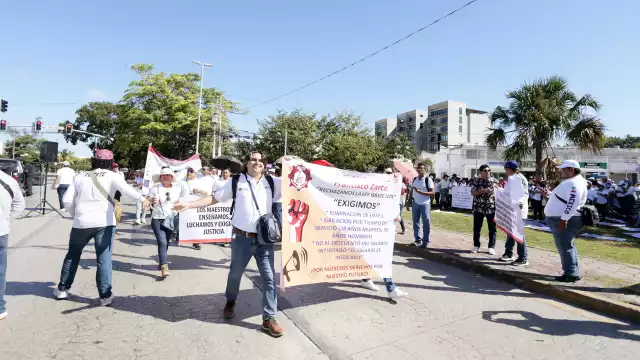 Los preceptores dieron a conocer que regresaron a las aulas bajo protesta, porque seguirán insistiendo en la derogación de la Ley del ISSSTE de 2007