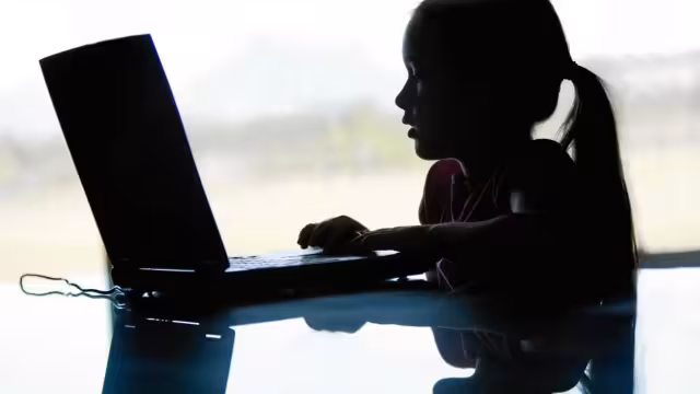 Los agresores emplean estrategias psicológicas para manipular emocionalmente a las víctimas