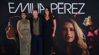 Jacques Audiard y parte del elenco