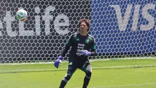 Memo Ochoa no lo oculta y se apunta como titular en el debut mundialista