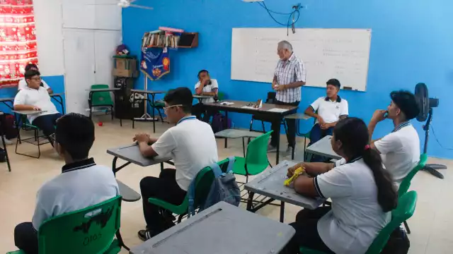Avanza el ciclo escolar 2025-2026 en Yucatán