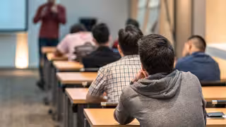 Educación Superior alcanza 5.8 millones de estudiantes; SEP ampliará universidades y becas en 2026