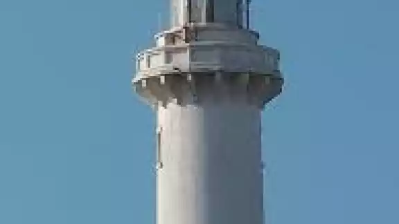 El faro de Progreso mide 35 metros de alto, cuenta con 120 escalones en forma de caracol, El faro de Progreso mide 35 metros de alto, cuenta con 120 escalones en forma de caracol,