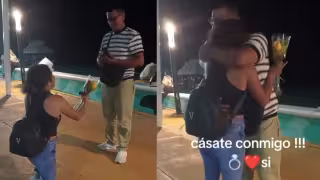 ¡El amor no conoce reglas! Chica propone matrimonio a su novio frente al mar en Ciudad del Carmen