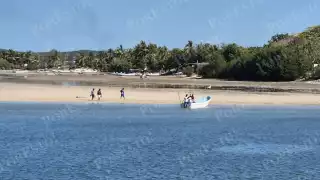 Bajamar en Champotón deja paisajes inusuales y afecta a embarcaciones ribereñas