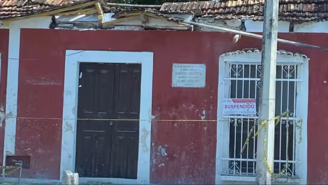 La casa donde vivió Narciso Mendoza está en abandono en el Centro Histórico de Ciudad del Carmen.