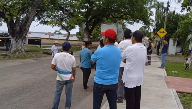 Advierten bloqueo en Atasta si CFE instala reguladora y no subestación eléctrica