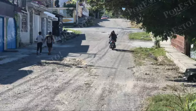 Denuncian deterioro de calle en la colonia Nueva Esperanza de Champotón