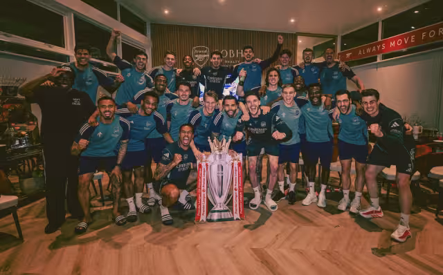 Arsenal se corona tras una larga sequía de títulos