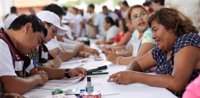 Continúa el registro al programa Mujeres Renacimiento en Yucatán