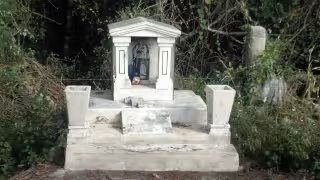 Nichos en carreteras de Acanceh: Continúa tradición de auxiliar a las almas en su final