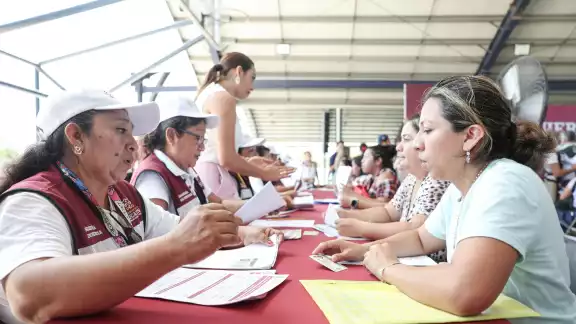 Madres autónomas de 18 a 59 años podrán inscribirse al programa Mujeres Renacimiento Madres autónomas de 18 a 59 años podrán inscribirse al programa Mujeres Renacimiento