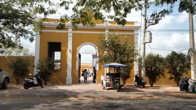 Los vecinos escucharon a la mujer gritar por ayuda en el cementerio de Acanceh