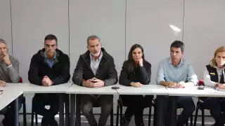 Reyes de España reciben crtícias tras su visita a Valencia