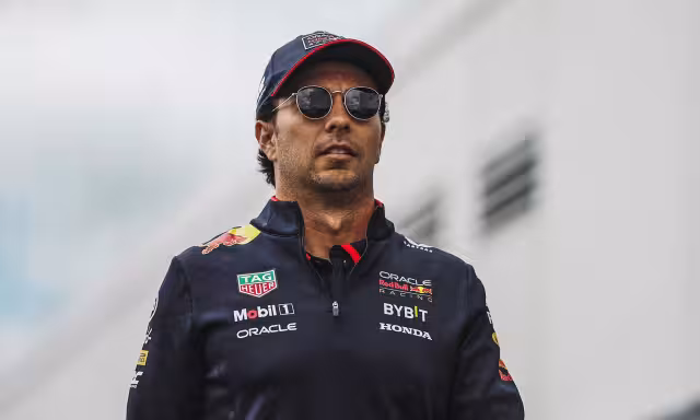 Checo Pérez no tuvo una buena práctica clasificatoria y este domingo tendrá que salir desde la casilla 16 en la parrilla 