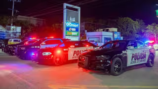 Extranjero denuncia presunto asalto a mano armada por policías de Tulum