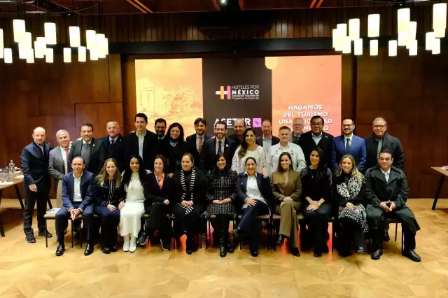 En la reunión, también se presentó la Guía de Buenas Prácticas Turísticas de las 32 entidades del país, un paso clave para seguir fortaleciendo un turismo ordenado, seguro y responsable