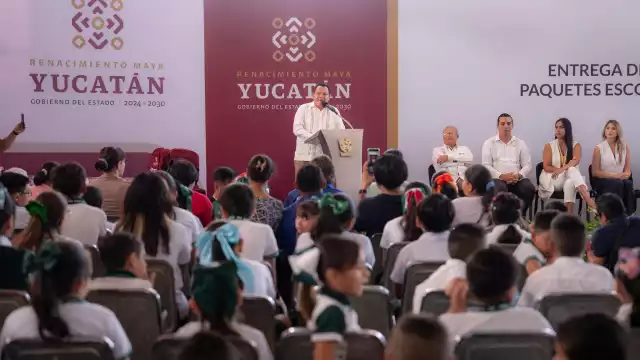 Gobierno de Yucatán renueva escuela con casi 100 años de historia en Progreso