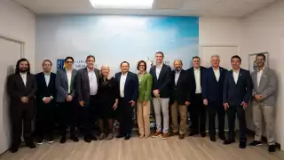 Desde Miami, Joaquín Díaz Mena promueve la llegada de más navieras a Puerto Progreso