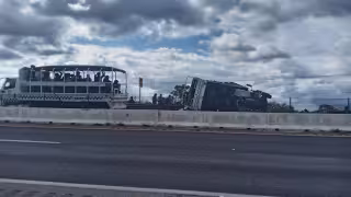 Patrulla de la Guardia Nacional se estrella en la carretera Campeche-Mérida; reportan varios heridos