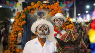 No solo es la limpieza de huesos: Cinco razones para visitar Pomuch en octubre y cómo llegar en Tren Maya