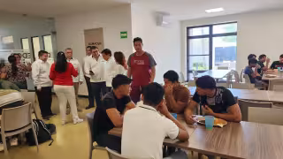 Programa “La Escuela Te Extraña" rescata a jóvenes que abandonaron el bachillerato en Campeche