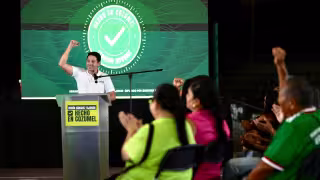 Renán Sánchez presentó su segundo informe de actividades en Cozumel