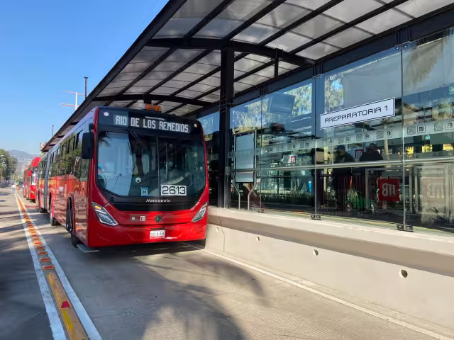 La estación Perisur de la Línea 1 del Metrobús suspenderá operaciones del 25 al 30 de mayo debido a trabajos de mantenimiento en la infraestructura