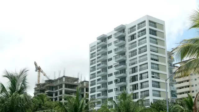 Con la caída del turismo, ahora la gente en Cancún busca rentas más baratas por la merma en sus ingresos