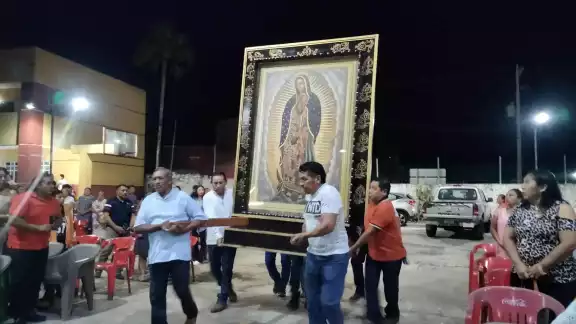 Parroquia recibe un cuadro de la Virgen similar al ofi cial que se encuentra en la capilla de Guadalupe Parroquia recibe un cuadro de la Virgen similar al ofi cial que se encuentra en la capilla de Guadalupe