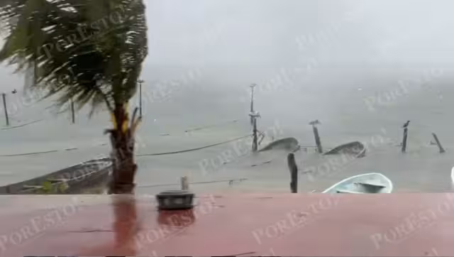El ingreso del Frente Frío 32 provocó lluvias y rachas de viento de hasta 40 km/h en el puerto de Champotón.