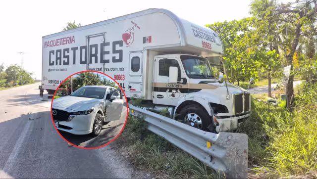 Choque entre camioneta y camión en Carmen–Isla Aguada deja dos mujeres ilesas